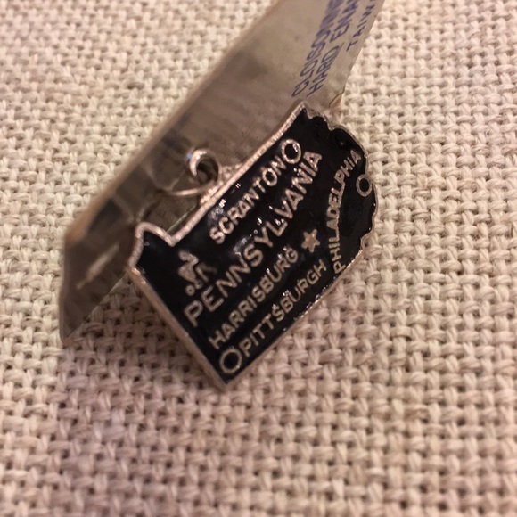 Souvenir State of PENNSYLVANIA Cloisonné Charm - Picture 7 of 11